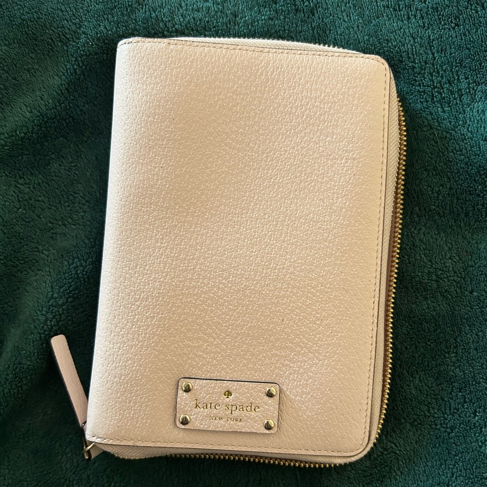 Kate Spade New York Wellesley Planner Organizer